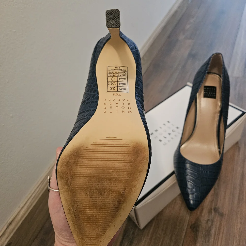 White House Black Market Blue Croc-Embossed Heels - Picture 6 of 11